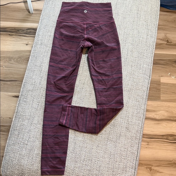 lululemon athletica Pants - Lululemon Wunder Under Hi-Rise 25” Leggings Purple Black sz2